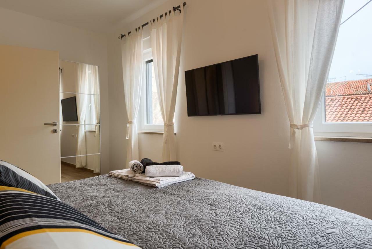 Apartments Dream In Arena 2 Pula Center Free Parking Kültér fotó